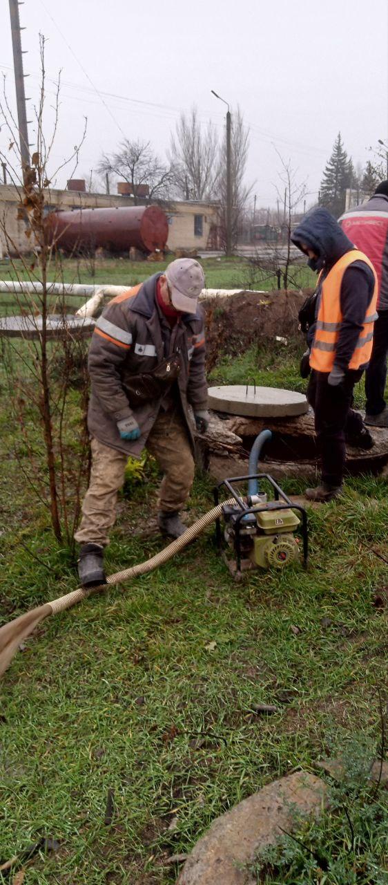 Бригада Бурятии за неделю устранила 5 крупных коммунальных аварий в Старобешевском округе Бригада Бурятии за неделю устранила 5 крупных коммунальных аварий в Старобешевском округе