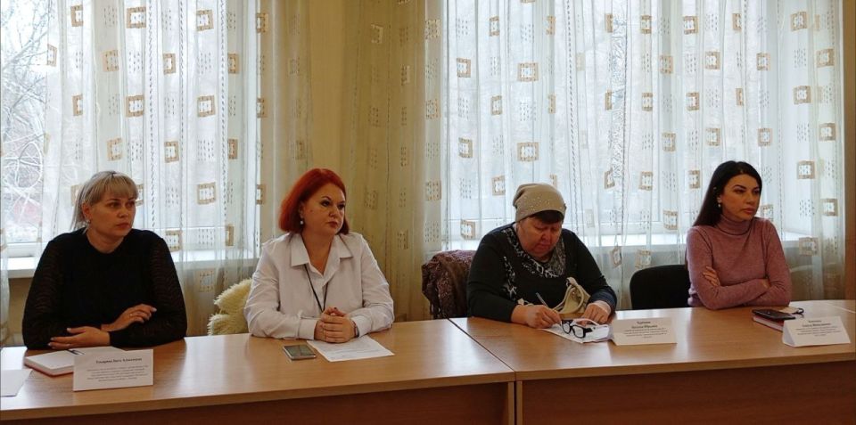 Наталья Бегуненко: В Управе Петровского внутригородского района Администрации городского округа Донецк прошло заседание Комиссии по делам несовершеннолетних и защите их прав Наталья Бегуненко: В Управе Петровского внутригородского района Администрации городского округа Донецк прошло заседание Комиссии по делам несовершеннолетних и защите их прав
