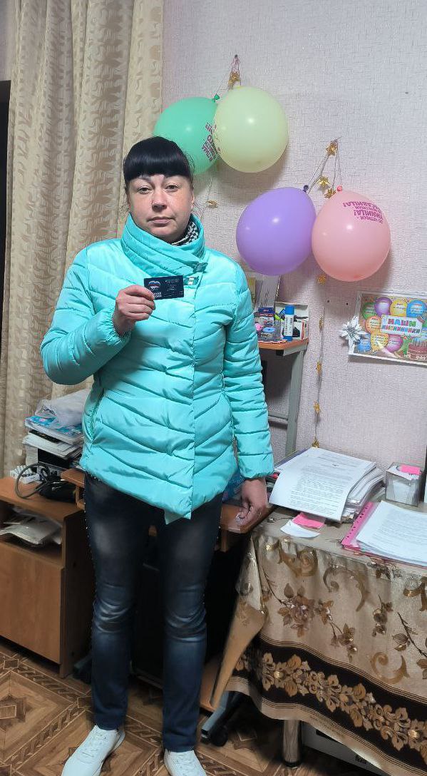 Наталья Бегуненко: В Петровском районе г. Донецка продолжается вручение партийных билетов новым партийцам ЕДИНОЙ РОССИИ Наталья Бегуненко: В Петровском районе г. Донецка продолжается вручение партийных билетов новым партийцам ЕДИНОЙ РОССИИ