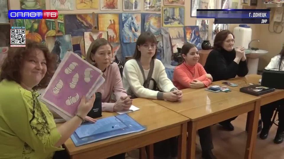 «Век живи — век учись»: в Донецке провели фестиваль для педагогов и методистов дополнительного образования