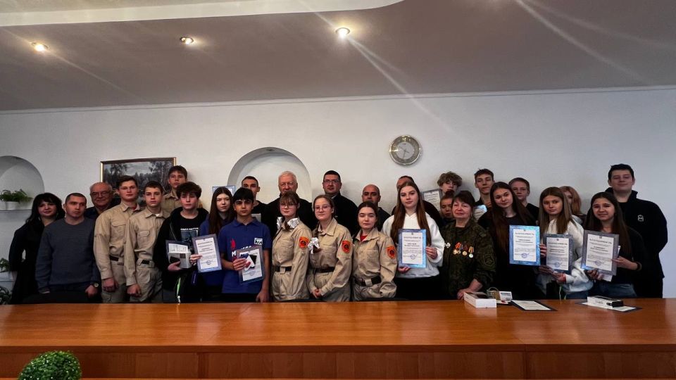 Торжественная церемония награждения ко Дню волонтёра Торжественная церемония награждения ко Дню волонтёра