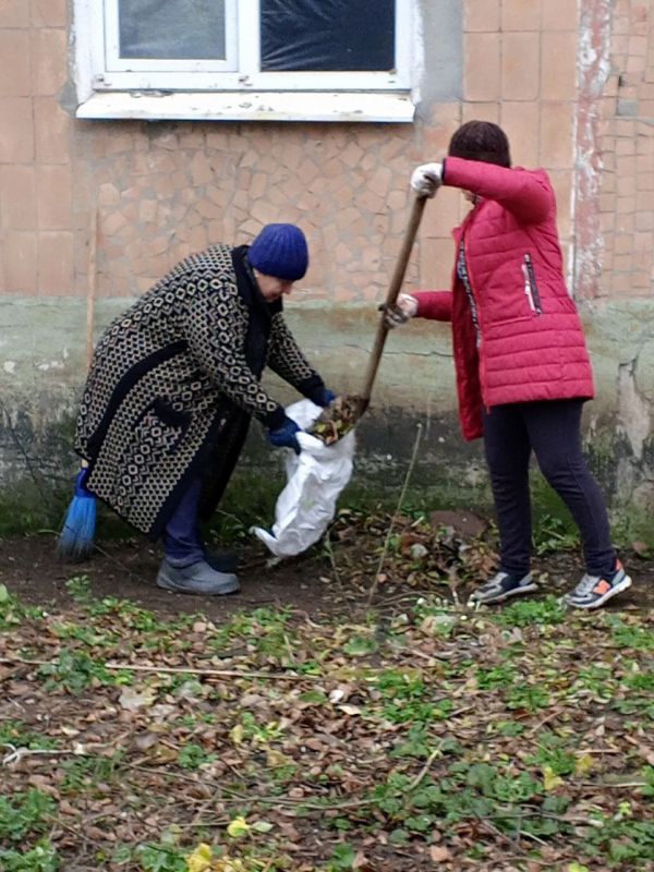 Чистота нашего поселка — в наших руках! Чистота нашего поселка — в наших руках!