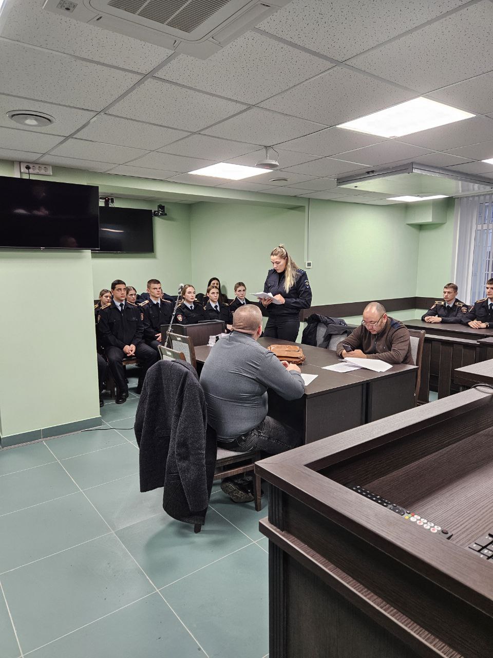 Курсанты Донецкого филиала Волгоградской академии МВД России познакомились с основами уголовного процесса Курсанты Донецкого филиала Волгоградской академии МВД России познакомились с основами уголовного процесса