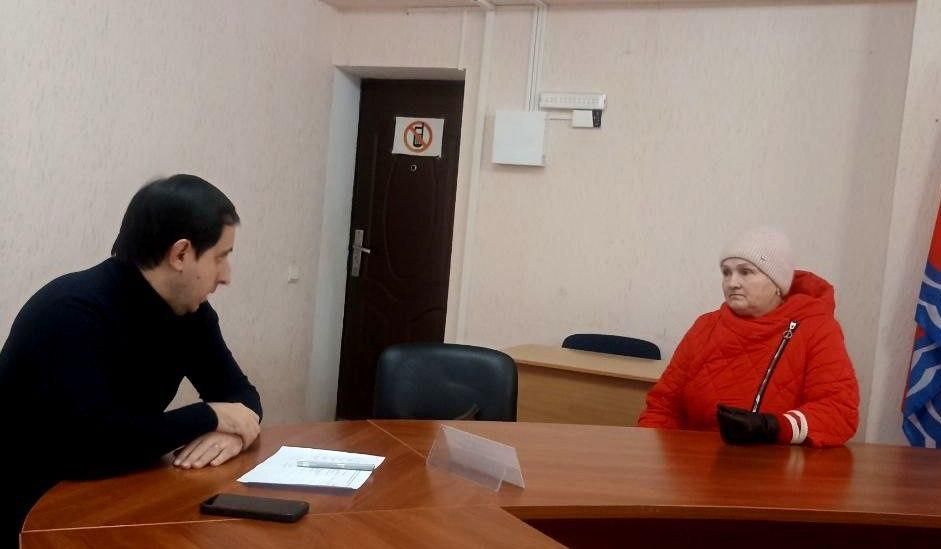 Наири Крмаджян обсудил вопросы жилищно-коммунальной сферы со ждановцами