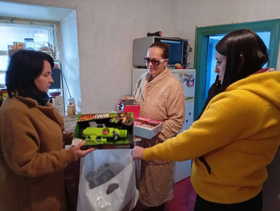 Наши волонтёры - маяки добра Наши волонтёры - маяки добра