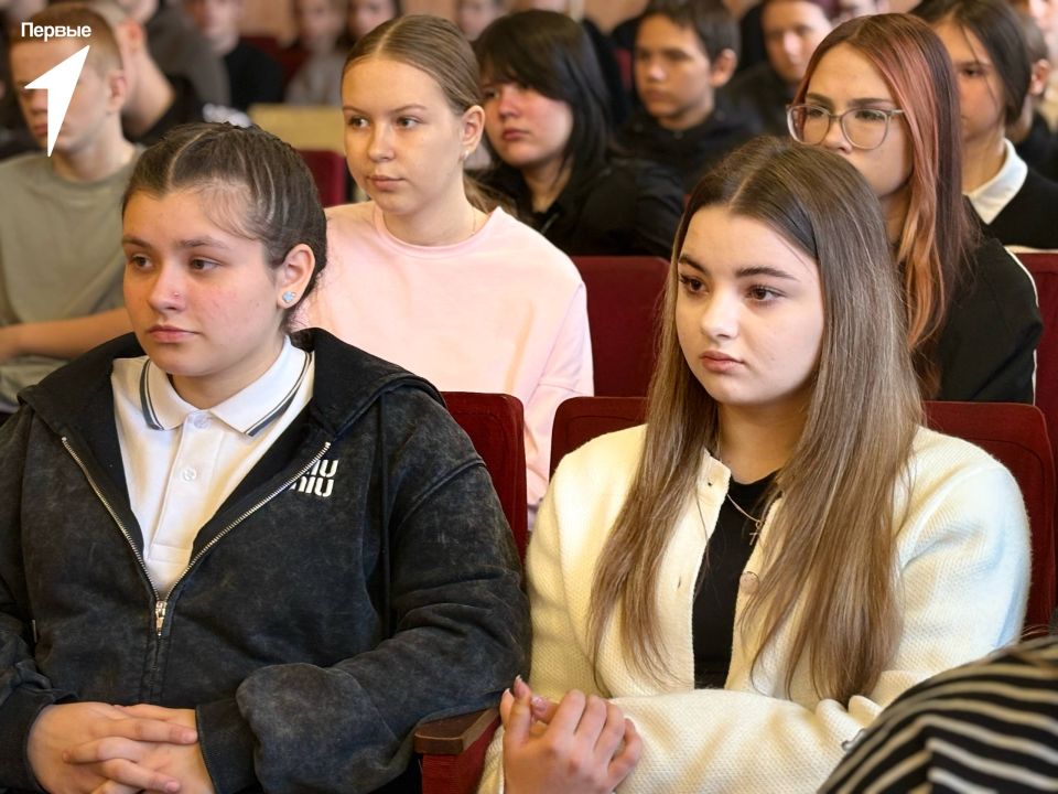 Агитация, вдохновение, музыка и подарки Агитация, вдохновение, музыка и подарки