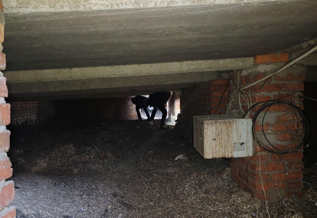 Рабочая бригада из Хабаровского края провела обследование дома в Дебальцево Рабочая бригада из Хабаровского края провела обследование дома в Дебальцево