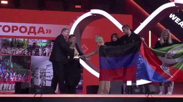 Иван Приходько: Сегодня Город воинской славы и трудовой доблести Горловка стал победителем Всероссийской Премии #МЫВМЕСТЕ 2025 в номинации «Муниципальные образования и моногорода»