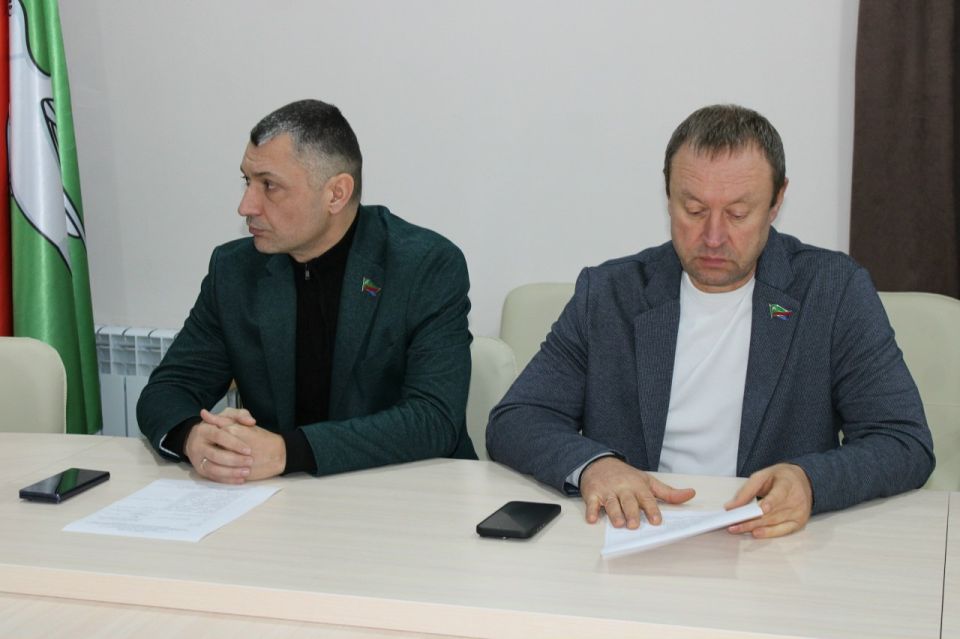 Роман Конев: Состоялось совместное заседание постоянных комитетов Горловского городского совета Донецкой Народной Республики первого созыва Роман Конев: Состоялось совместное заседание постоянных комитетов Горловского городского совета Донецкой Народной Республики первого созыва