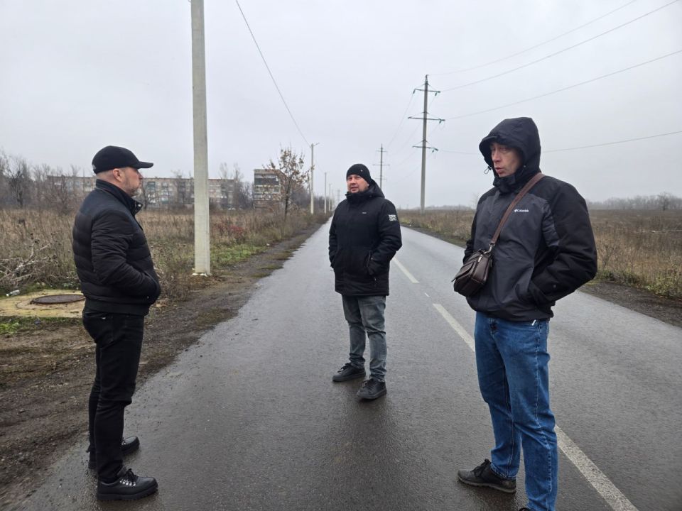 Сергей Желновач: Проинспектировал уличное освещение в городе Дебальцево Сергей Желновач: Проинспектировал уличное освещение в городе Дебальцево