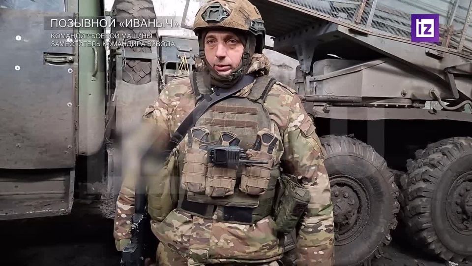 Расчеты РСЗО БМ-21 "Град" из состава 9-й бригады 51-й армии группировки войск "Центр" наносят регулярные удары по украинской группировке в Димитрове в ДНР