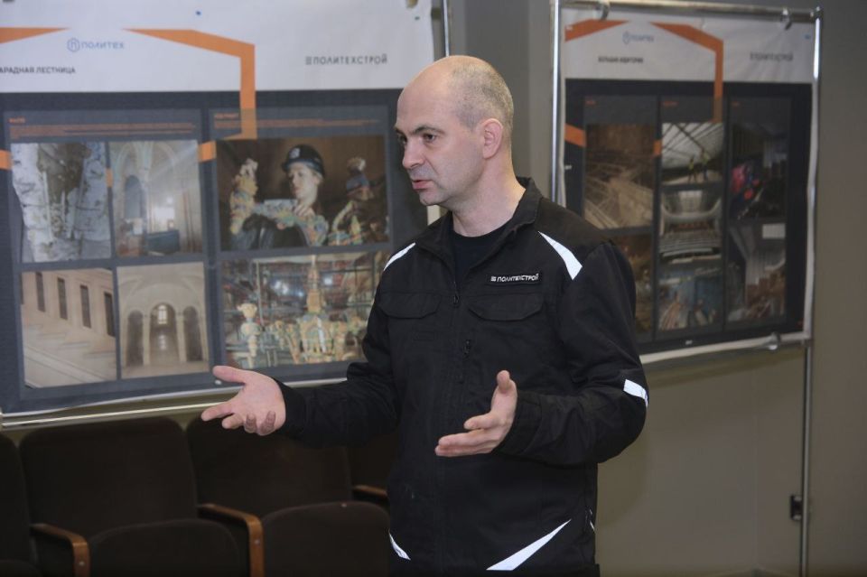 Константин Кузьмин: Одним из этапов кадровой программы "Время Героев" стало ознакомление с ходом реставрации Политехнического музея в Москве Константин Кузьмин: Одним из этапов кадровой программы "Время Героев" стало ознакомление с ходом реставрации Политехнического музея в Москве