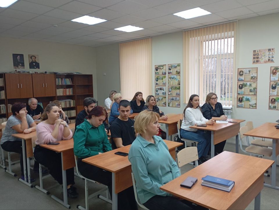 Рабочая встреча в Приазовской школе Рабочая встреча в Приазовской школе