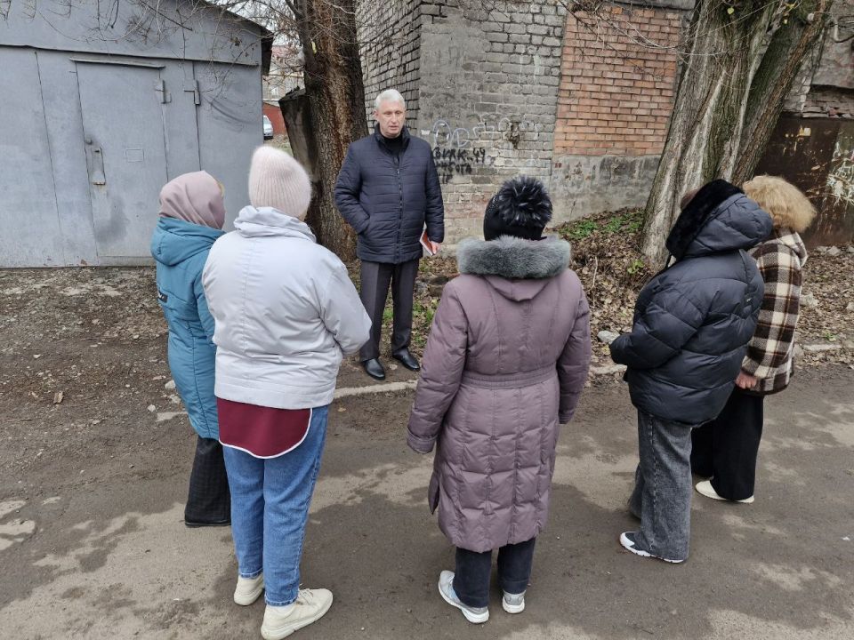 Наталья Бегуненко: В Петровском районе прошел плановый рейд Народного контроля по соблюдению правил торговли и санитарных норм Наталья Бегуненко: В Петровском районе прошел плановый рейд Народного контроля по соблюдению правил торговли и санитарных норм
