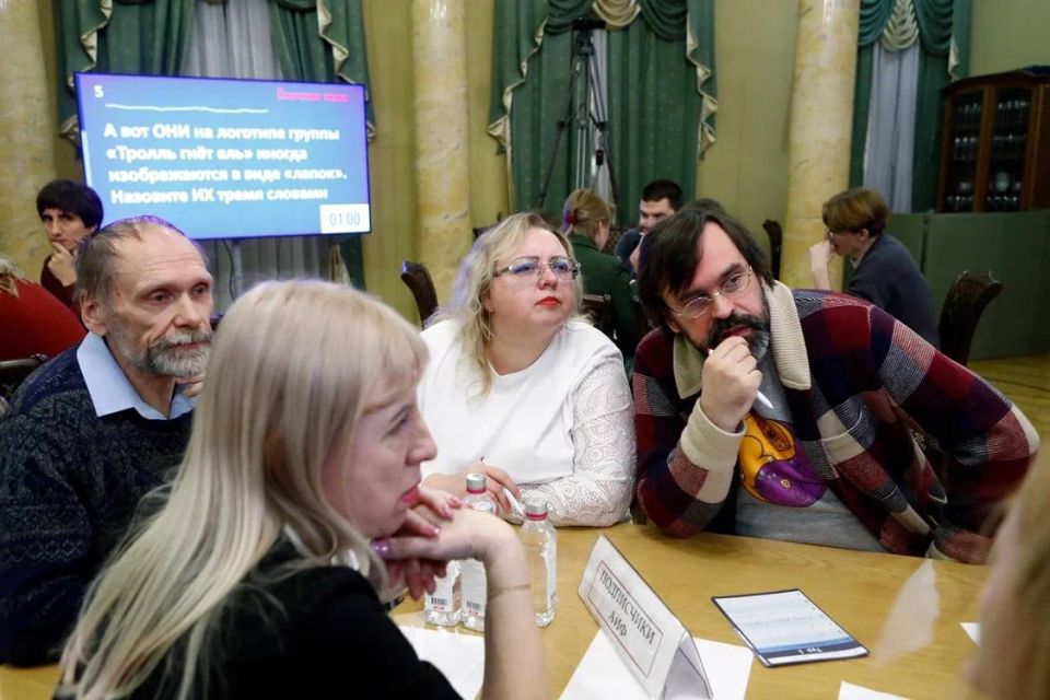 Всем привет! А вот и краткий отчёт о том, как прошла наша интеллектуальная игра — финал 2025 года в редакции АиФ Всем привет! А вот и краткий отчёт о том, как прошла наша интеллектуальная игра — финал 2025 года в редакции АиФ