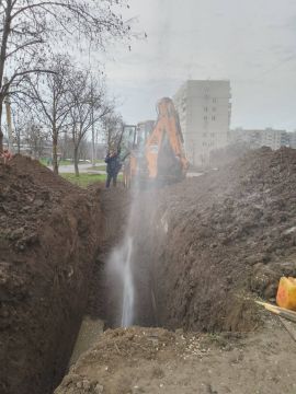 Специалисты из Санкт-Петербурга помогают решать проблемы с водоснабжением в Мариуполе