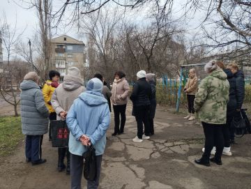 Встреча с населением. 4 декабря во исполнение поручения Главы Донецкой Народной Республики Дениса Владимировича Пушилина о ведении постоянного диалога с населением, заместитель начальника управления по обеспечению...