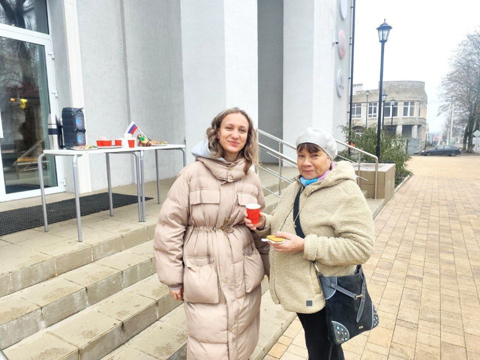 В Международный день добровольца, активисты Дома молодёжи | Волноваха приняли участие в важной гуманитарной миссии в Волновахском пункте временного размещения (ПВР) В Международный день добровольца, активисты Дома молодёжи | Волноваха приняли участие в важной гуманитарной миссии в Волновахском пункте временного размещения (ПВР)