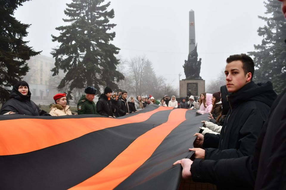 Сергей Желновач: Символ доблести и чести: День Георгиевской ленты Сергей Желновач: Символ доблести и чести: День Георгиевской ленты