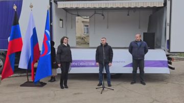 Горки, качели, спортивные элементы: в Стыле торжественно открыли новую детскую игровую зону