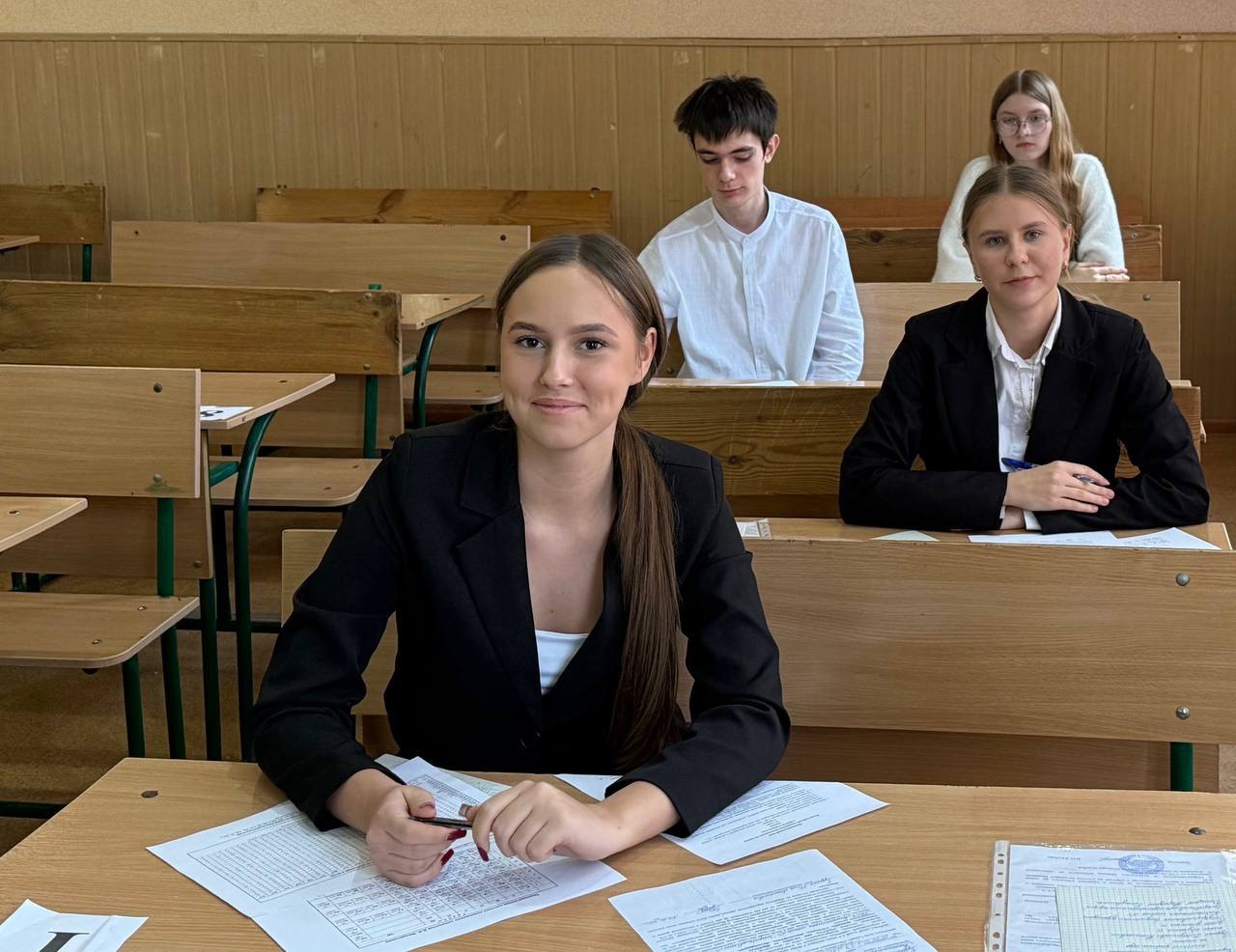 В ДНР продолжается муниципальный этап Всероссийской олимпиады школьников