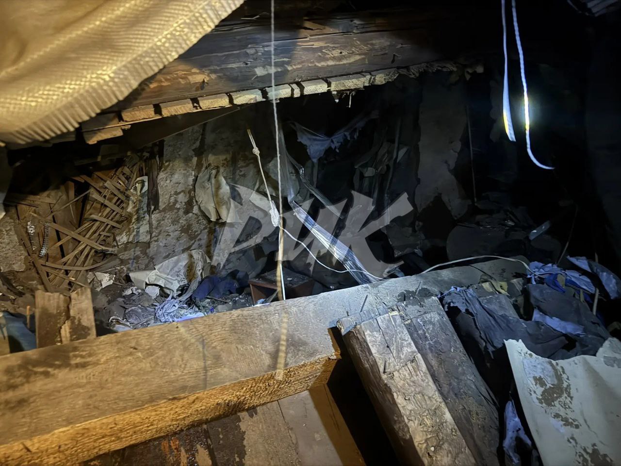 Иван Приходько: Разрушенный прямым попаданием снаряда ВФУ дом в посёлке Короленко (Центрально-Городской район Горловки)