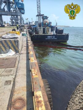 Мариупольской транспортной прокуратурой вскрыты нарушения при подъеме затонувшего земснаряда в акватории морского порта Мариуполь