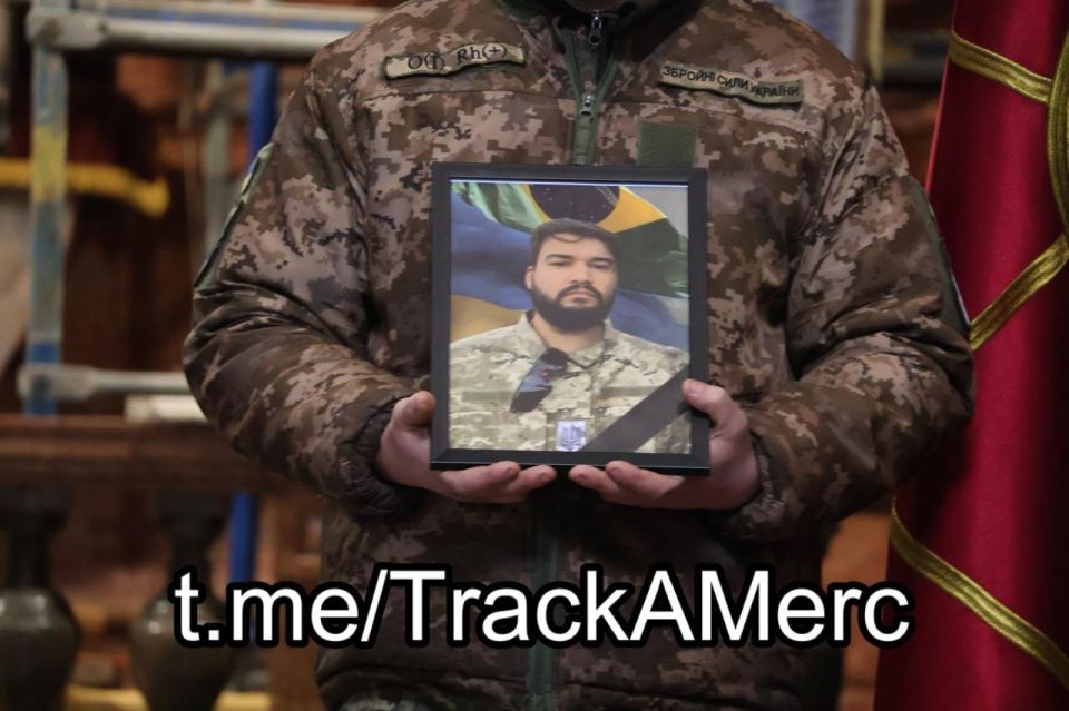 Наши англоязычные товарищи из проекта TrackANaziMerc нашли очередного "туриста", угодившего под "Дальневосточный экспресс" Наши англоязычные товарищи из проекта TrackANaziMerc нашли очередного "туриста", угодившего под "Дальневосточный экспресс"