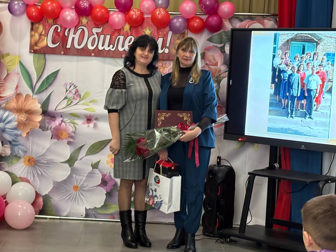 Шестьдесят лет в авангарде образования: Камышеватская школа отмечает юбилей Шестьдесят лет в авангарде образования: Камышеватская школа отмечает юбилей