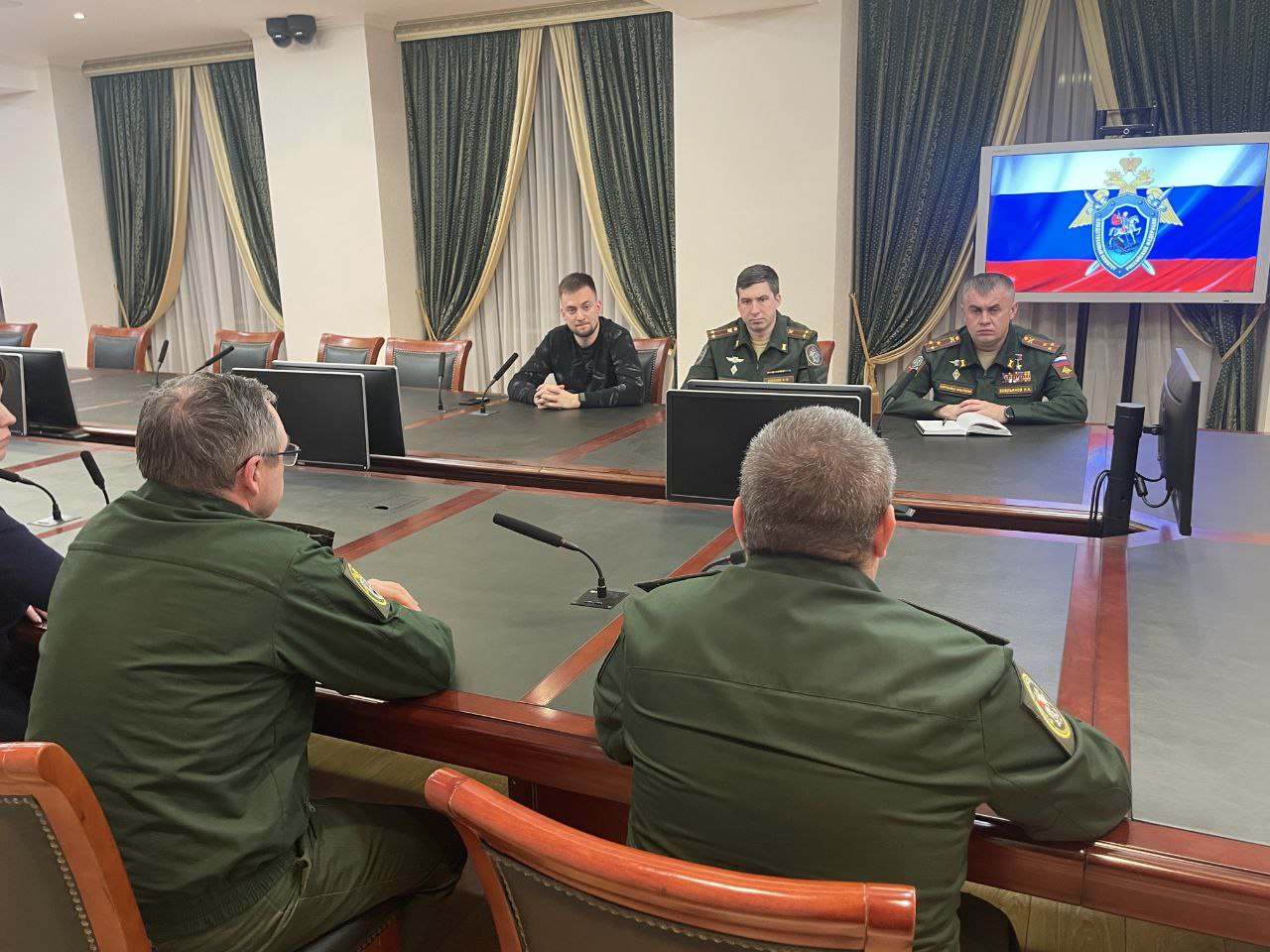 В ГВСУ СК России состоялась рабочая встреча с Героем ДНР Ильей Емельяновым