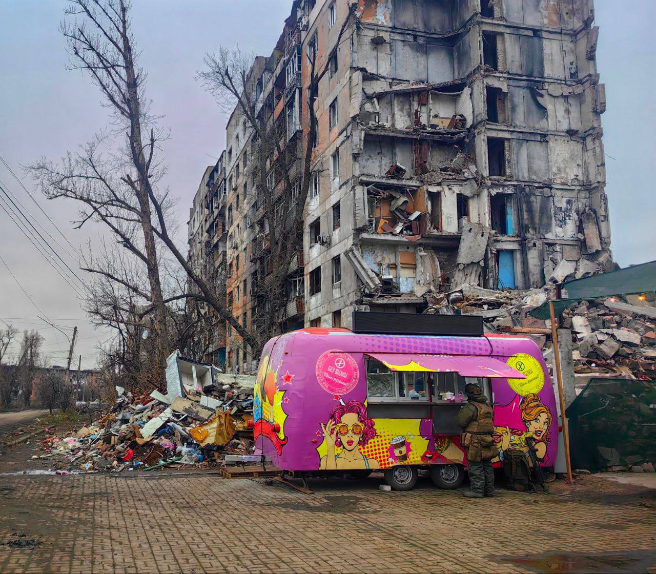 В Авдеевке еще нет центрального отопления, зато есть фастфуд