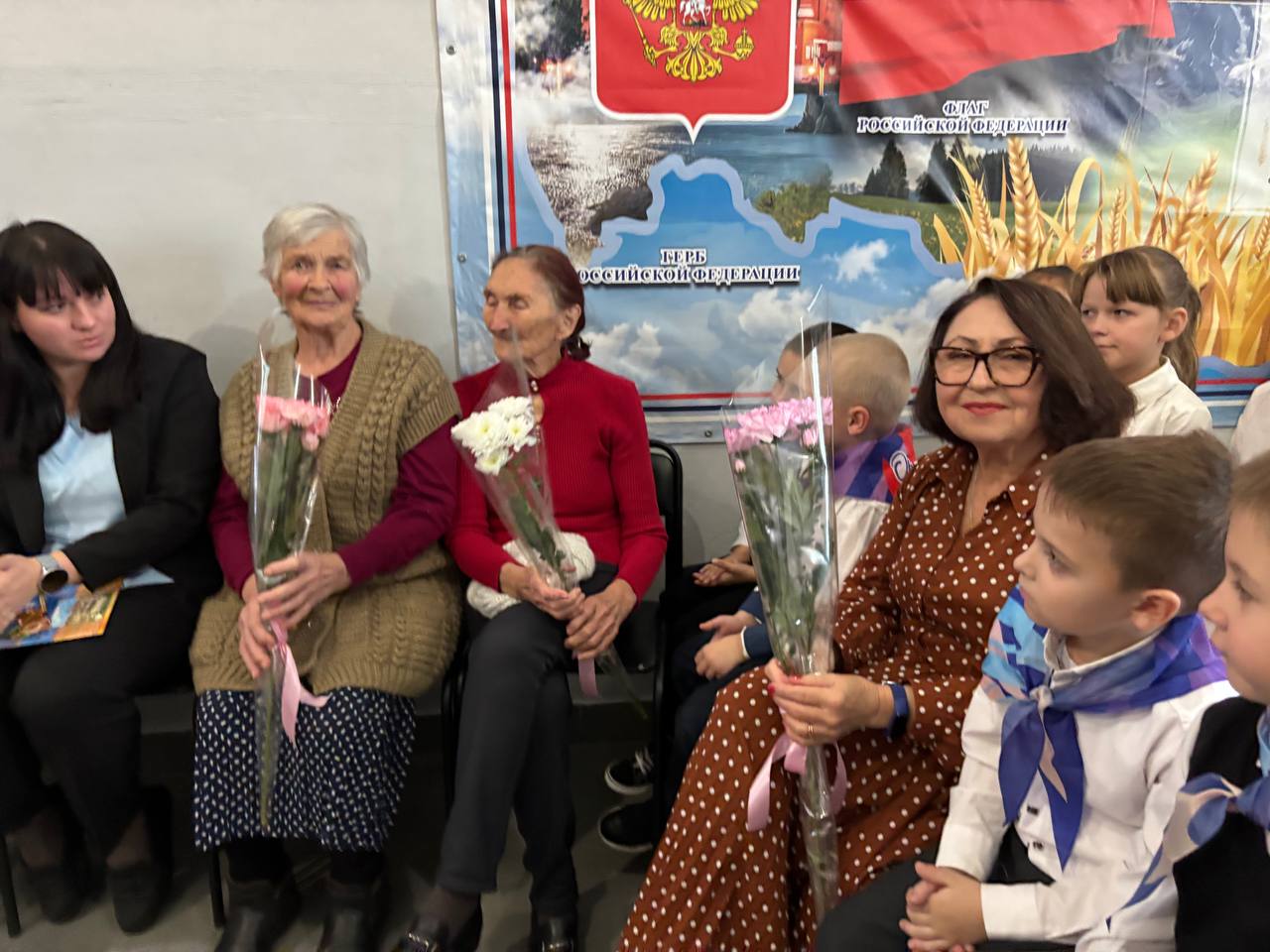 Шестьдесят лет в авангарде образования: Камышеватская школа отмечает юбилей Шестьдесят лет в авангарде образования: Камышеватская школа отмечает юбилей