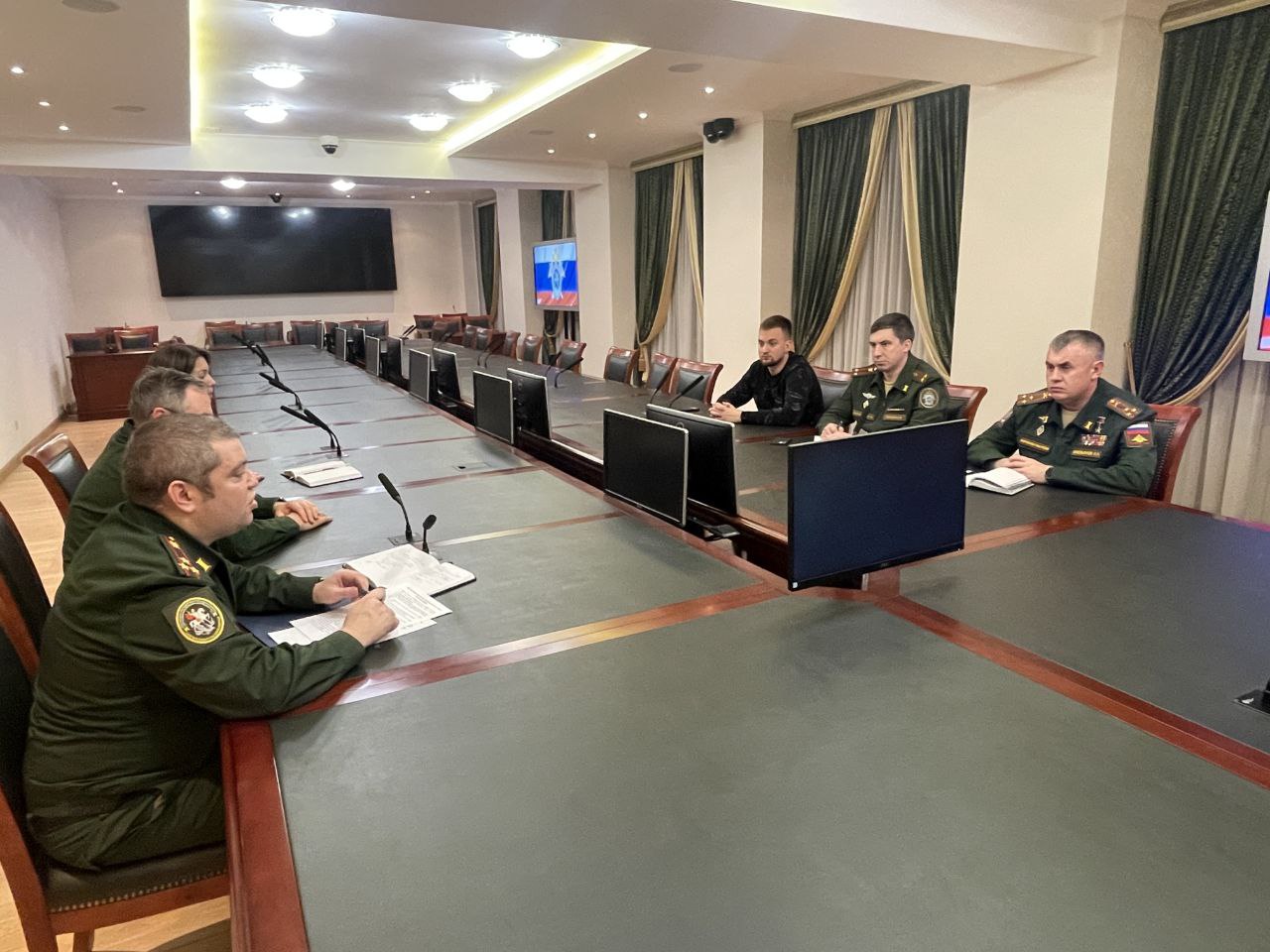 В ГВСУ СК России состоялась рабочая встреча с Героем ДНР Ильей Емельяновым В ГВСУ СК России состоялась рабочая встреча с Героем ДНР Ильей Емельяновым