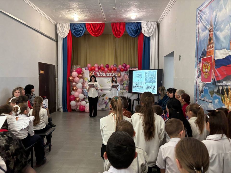 Шестьдесят лет в авангарде образования: Камышеватская школа отмечает юбилей Шестьдесят лет в авангарде образования: Камышеватская школа отмечает юбилей