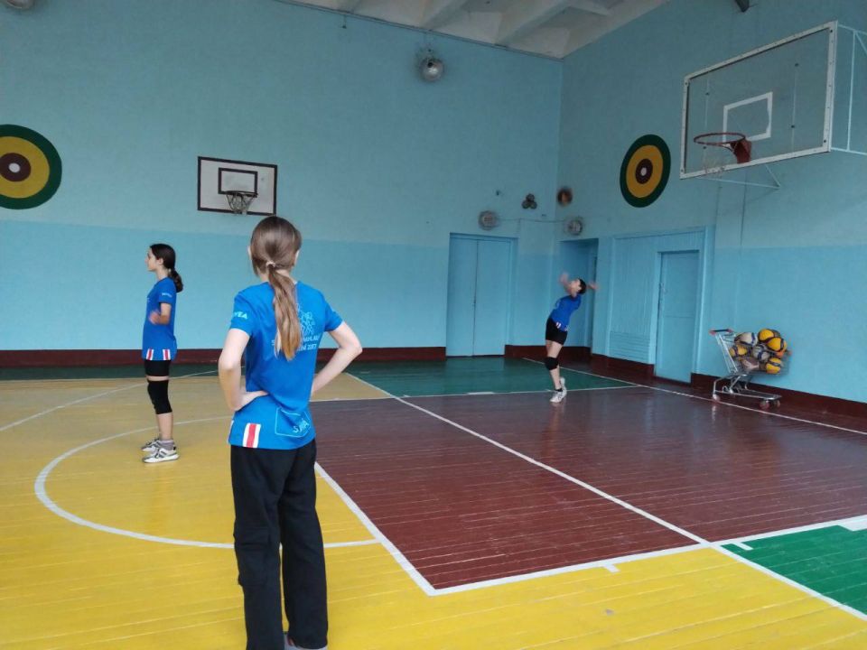 6 декабря в спортивном зале ГБОУ «СШ №22 г.о. Харцызск» прошёл мини-турнир по волейболу среди девочек 2012-2013 года рождения 6 декабря в спортивном зале ГБОУ «СШ №22 г.о. Харцызск» прошёл мини-турнир по волейболу среди девочек 2012-2013 года рождения