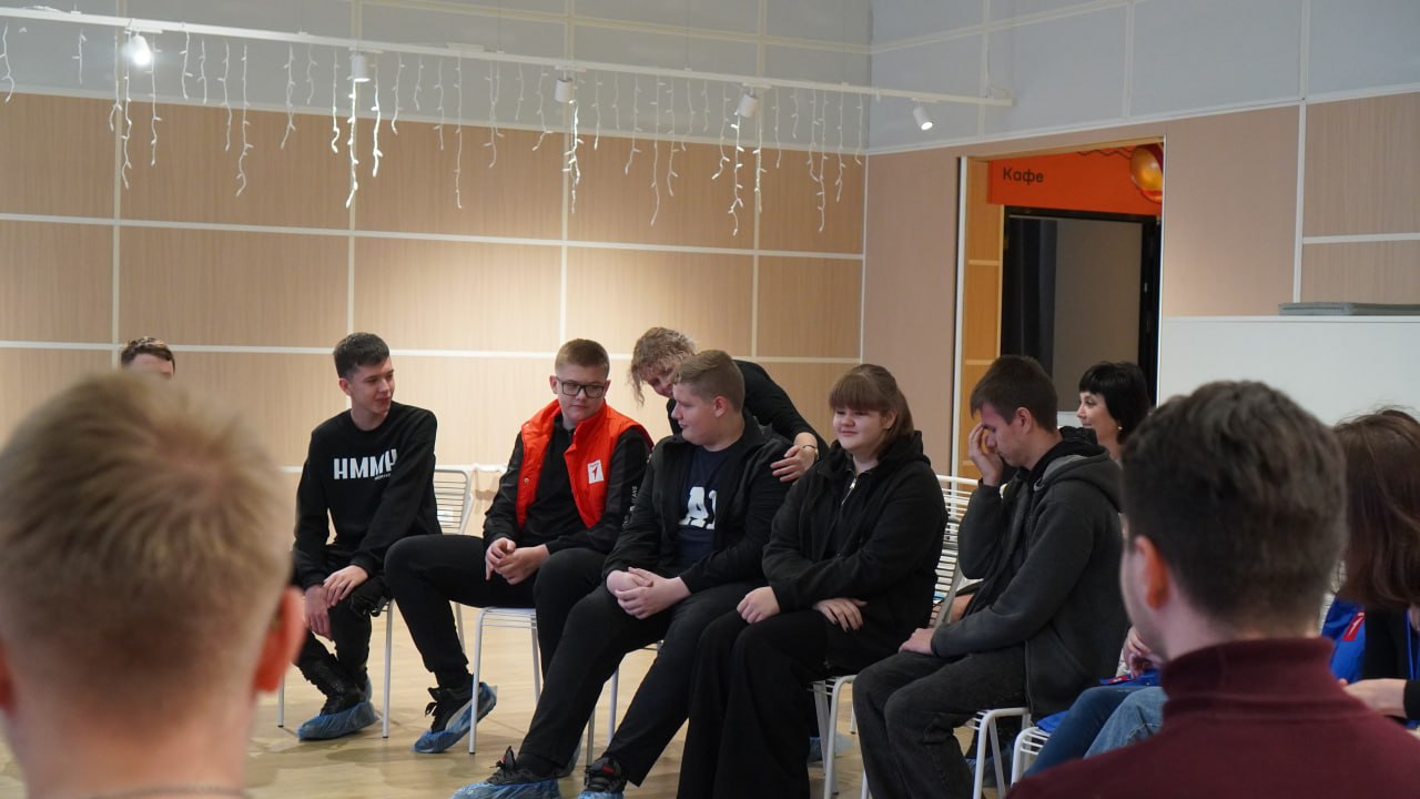 Продолжаем цикл психологических тренингов для подростков Продолжаем цикл психологических тренингов для подростков