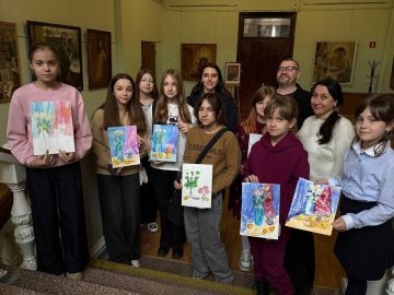 Ко Дню художника в художественном музее состоялся мастер-класс известного донецкого живописца