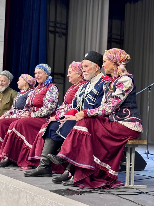 Сотрудники Волновахского ОДК им. Героя России В. А. Жоги с большим удовольствием приняли участие в творческой встрече с Ямальскими казаками Сотрудники Волновахского ОДК им. Героя России В. А. Жоги с большим удовольствием приняли участие в творческой встрече с Ямальскими казаками