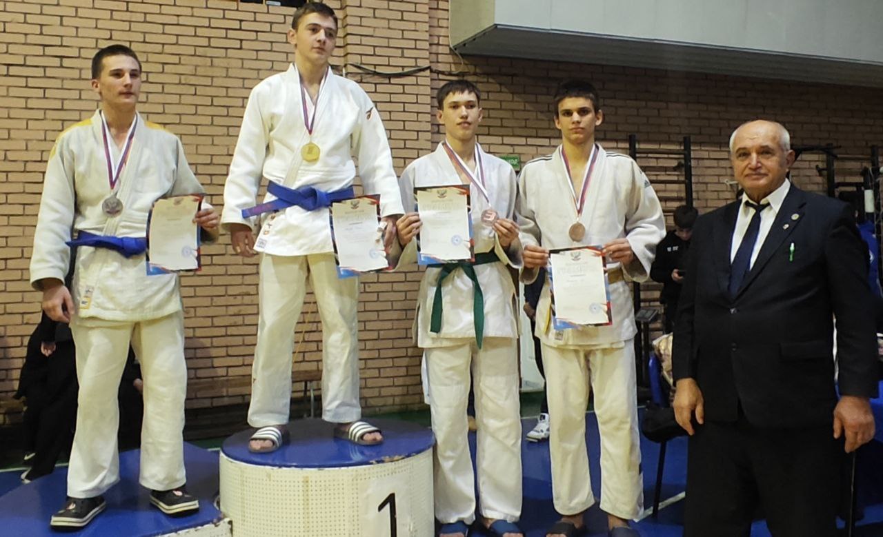 6 декабря в Донецке прошли "РЕСПУБЛИКАНСКИЕ СОРЕВНОВАНИЯ ПАМЯТИ ВЕТЕРАНОВ ДОНЕЦКОГО ДЗЮДО" 6 декабря в Донецке прошли "РЕСПУБЛИКАНСКИЕ СОРЕВНОВАНИЯ ПАМЯТИ ВЕТЕРАНОВ ДОНЕЦКОГО ДЗЮДО"