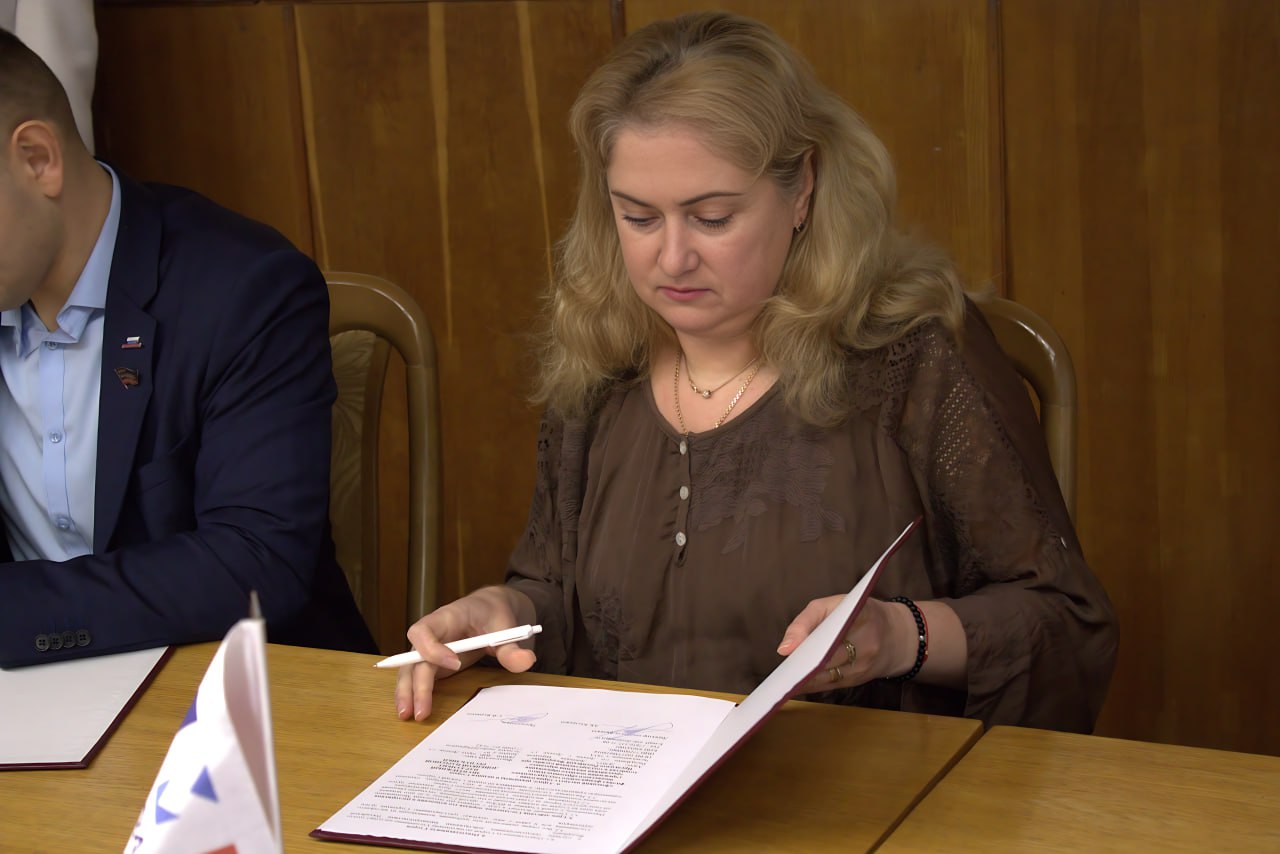 Подписали соглашение с Донецким филиалом РАНХиГС! Подписали соглашение с Донецким филиалом РАНХиГС!