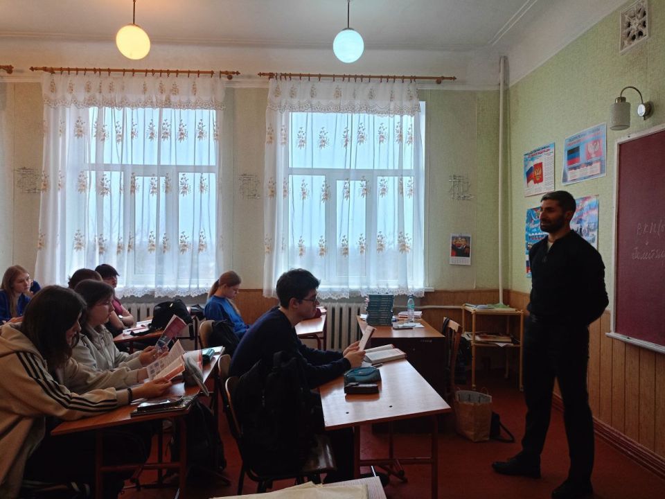 Профориентация в Донецком педагогическом Профориентация в Донецком педагогическом