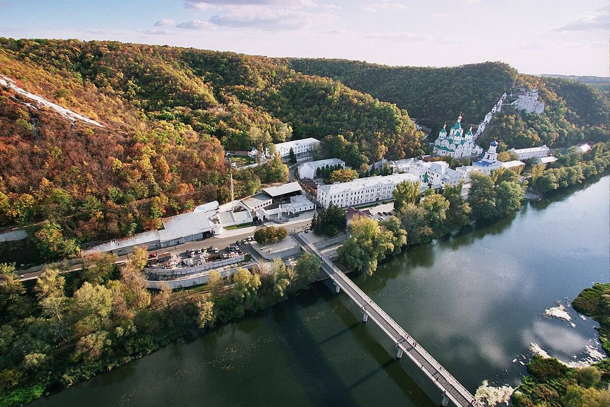 В Донбассе создадут национальный парк «Святые горы»