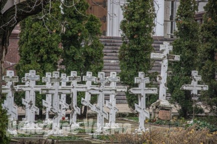 В Никольском не осталось целых домов, а каждый приезд “Красного креста” для местных как свет надежды