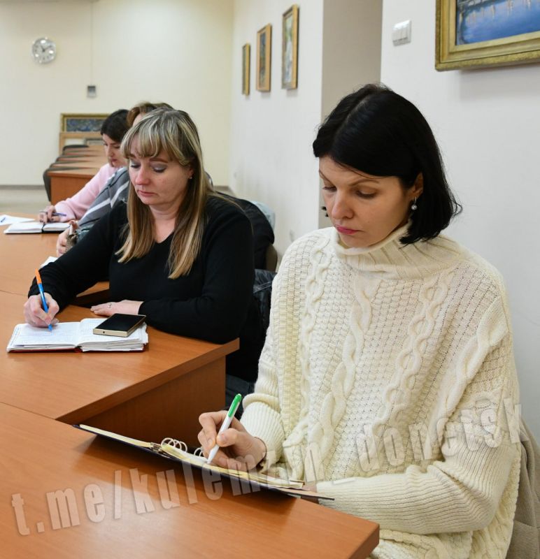 Алексей Кулемзин: Состоялось очередное заседание межведомственного штаба по вопросам охраны здоровья граждан в муниципальном образовании городского округа Донецк Алексей Кулемзин: Состоялось очередное заседание межведомственного штаба по вопросам охраны здоровья граждан в муниципальном образовании городского округа Донецк