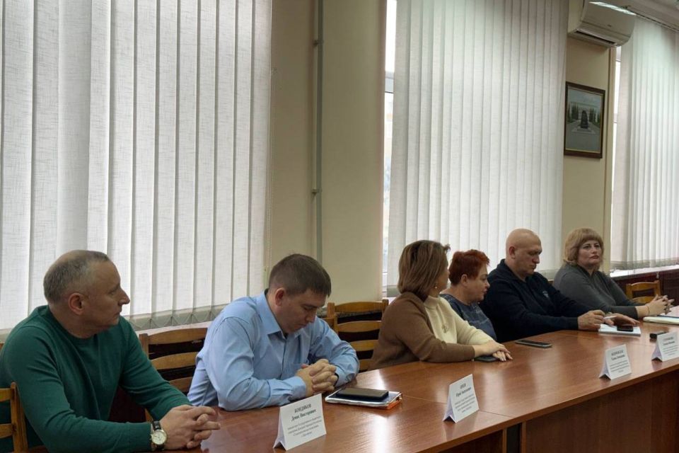 В Шахтерске прошло очередное заседание Штаба по вопросам охраны здоровья граждан В Шахтерске прошло очередное заседание Штаба по вопросам охраны здоровья граждан