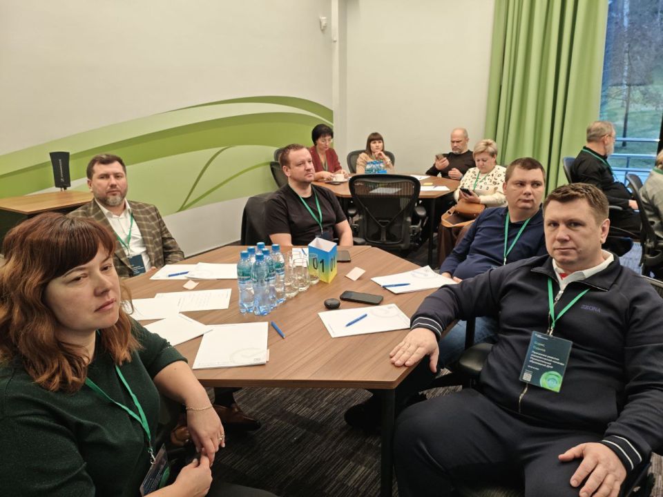 Второй день обучения: муниципальные служащие ДНР повышают управленческие навыки в «СберУниверситете» Второй день обучения: муниципальные служащие ДНР повышают управленческие навыки в «СберУниверситете»