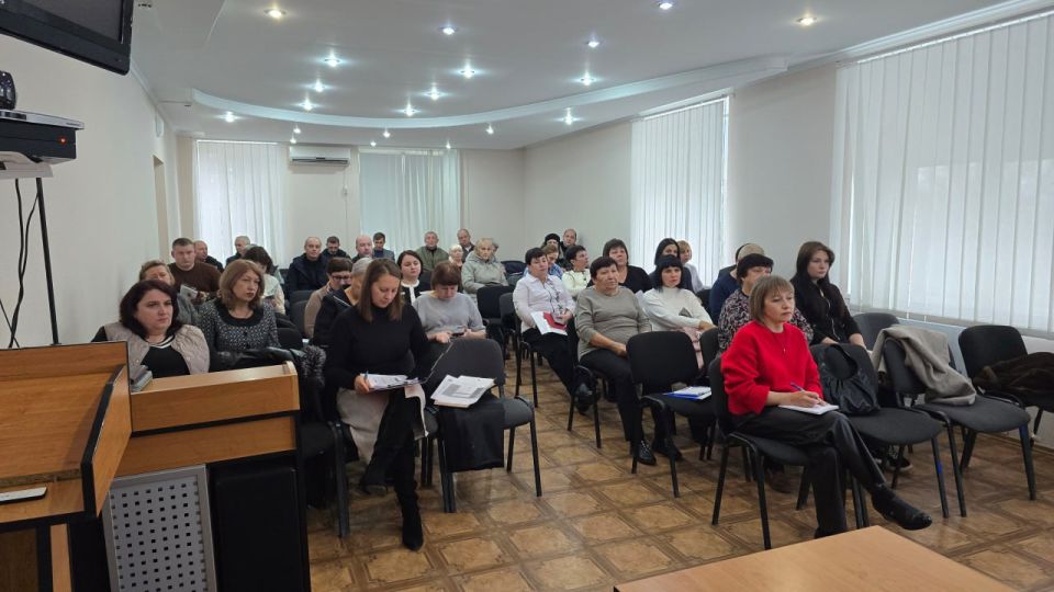 Сегодня в Администрации Старобешевского муниципального округа прошло аппаратное совещание с руководителями структурных и территориальных подразделений Администрации Старобешевского муниципального округа, учреждений... Сегодня в Администрации Старобешевского муниципального округа прошло аппаратное совещание с руководителями структурных и территориальных подразделений Администрации Старобешевского муниципального округа, учреждений...