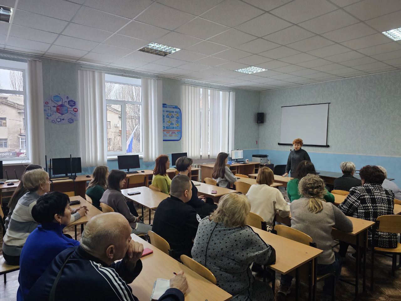 Иван Приходько: В Центрально-Городском районе Горловки прошли встречи лидеров общественного мнения с жителями Иван Приходько: В Центрально-Городском районе Горловки прошли встречи лидеров общественного мнения с жителями