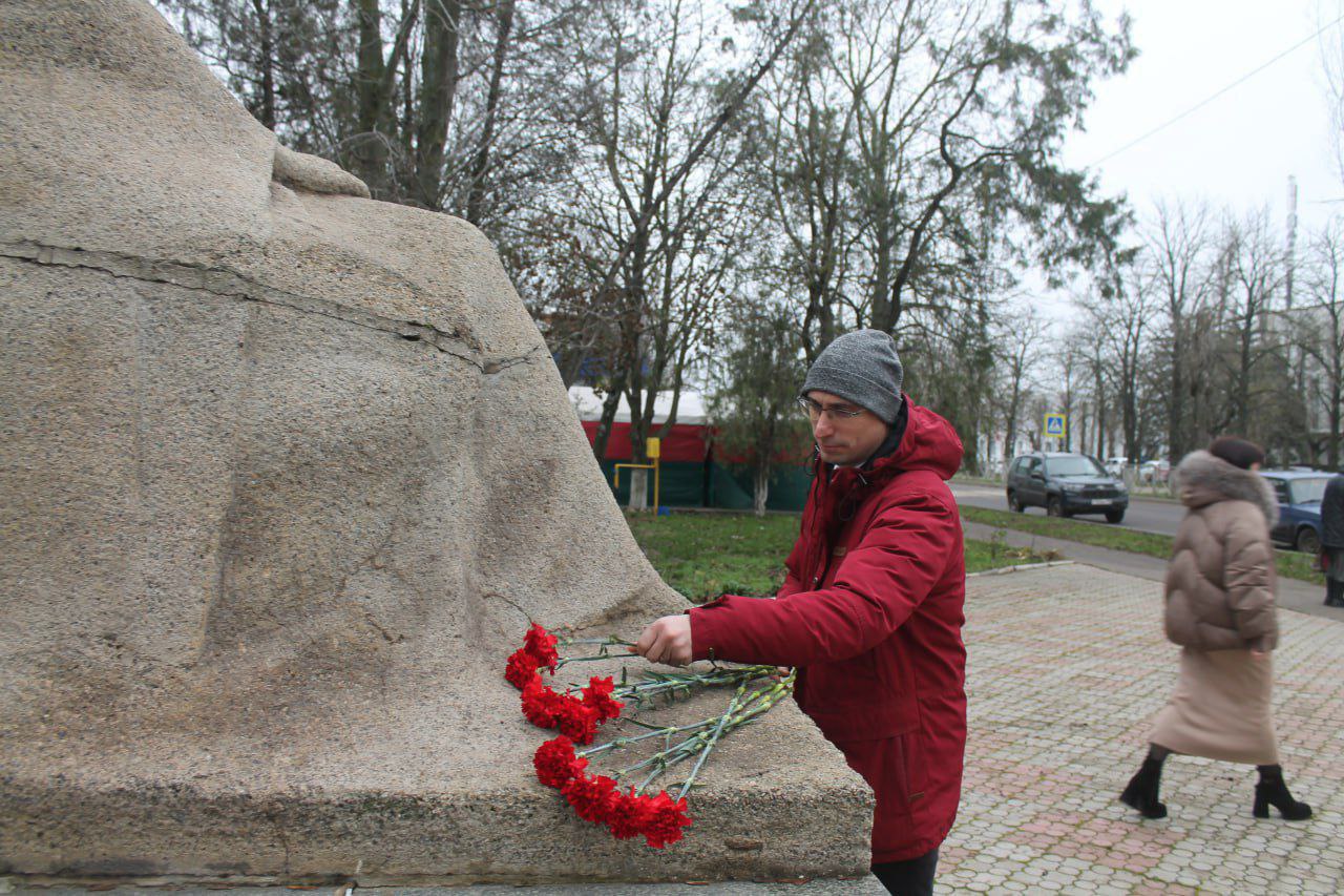 Борис Трима: Мангушский муниципальный округ торжественно отметил День Героев Отечества! Борис Трима: Мангушский муниципальный округ торжественно отметил День Героев Отечества!