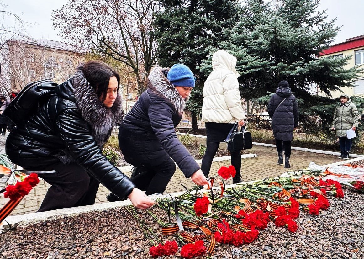 Ждановка почтила память Героев Отечества Ждановка почтила память Героев Отечества